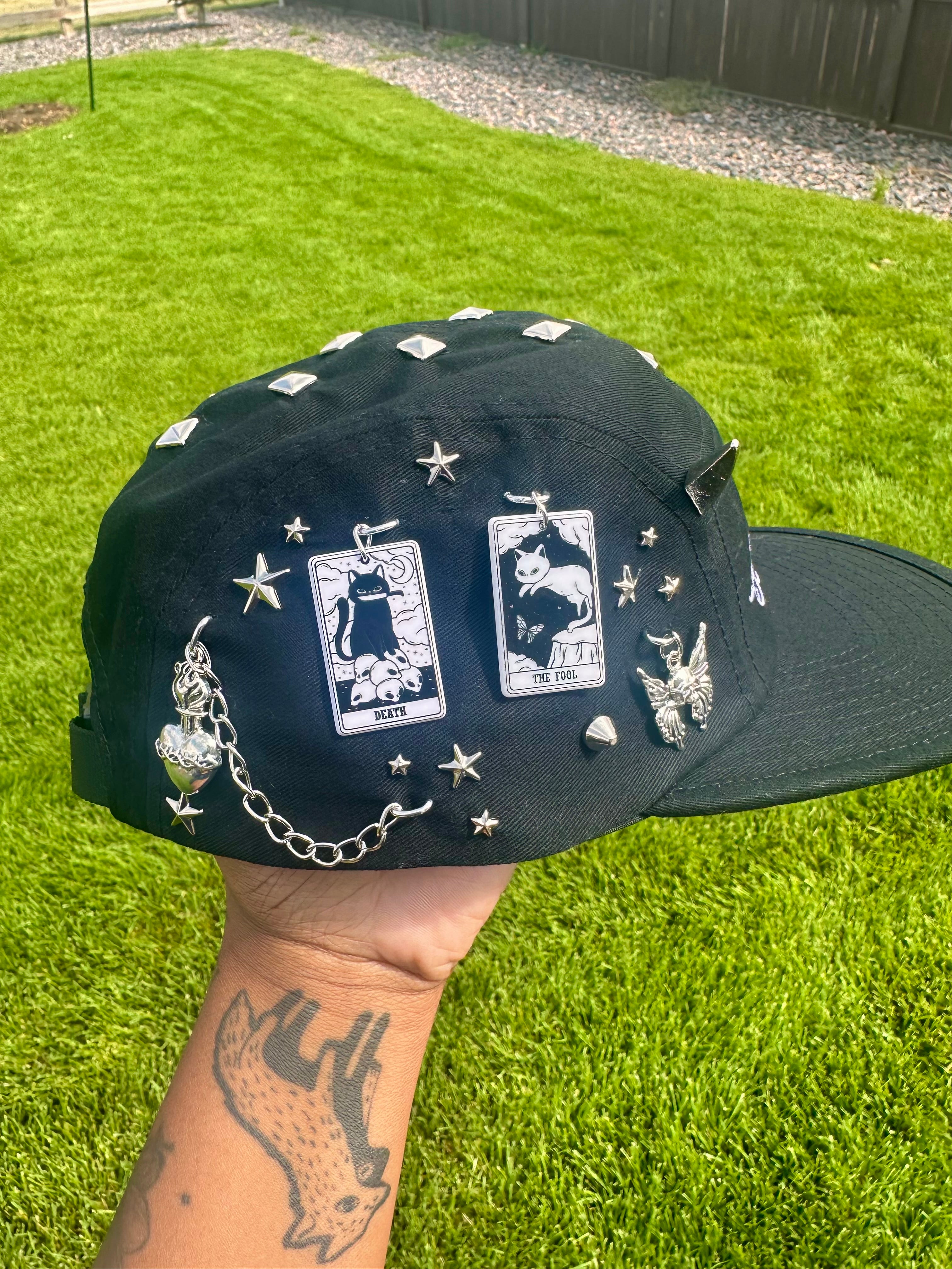 Hearted Kitty Tarot 5 Panel Hat