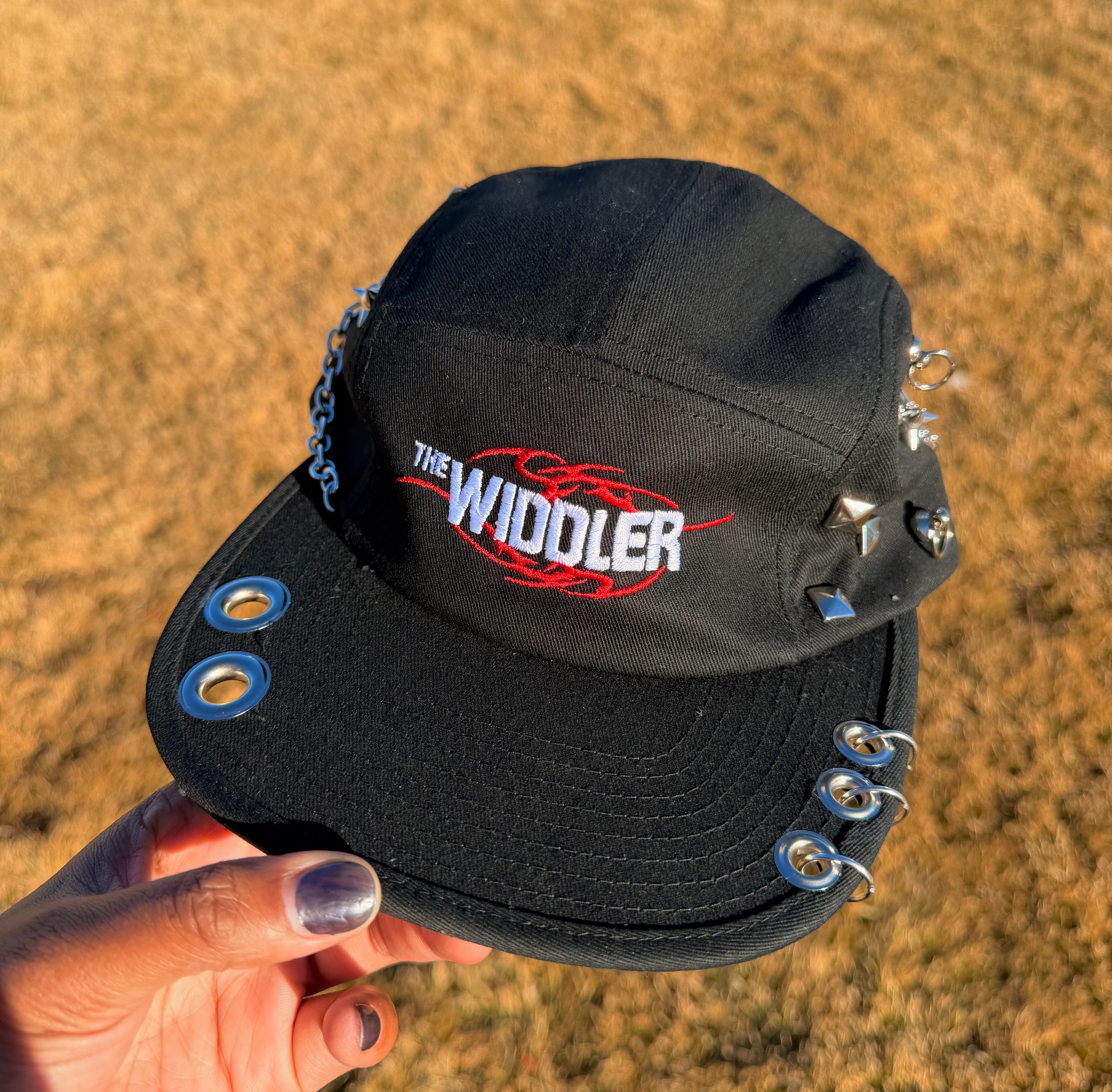 red-the-widdler-5-panel-1