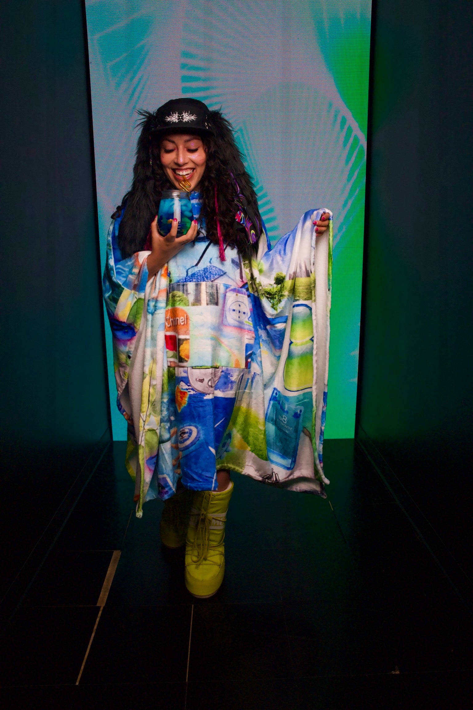 Frutiger Aero Poncho