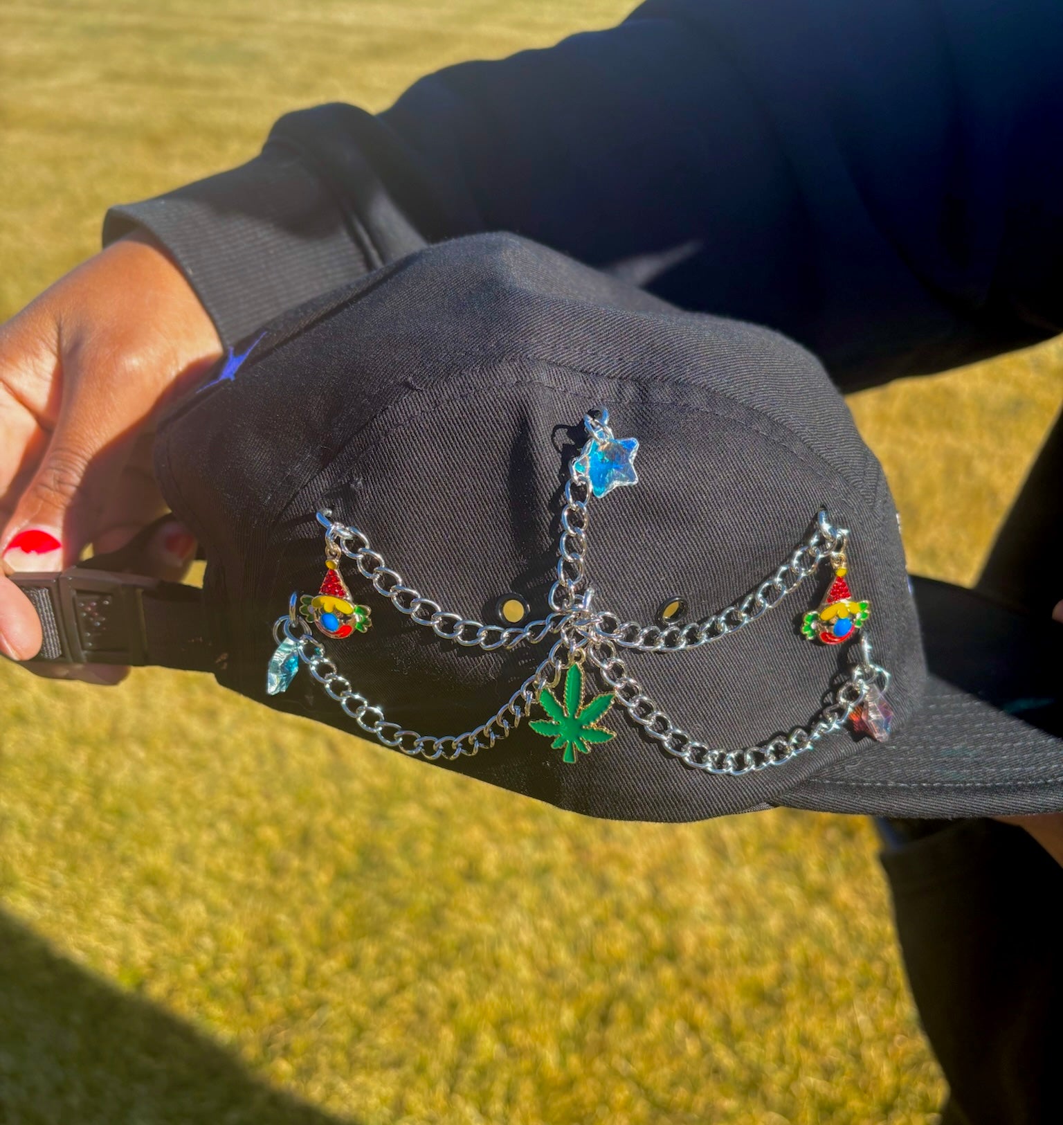 140 Red 1 of 1 5 Panel